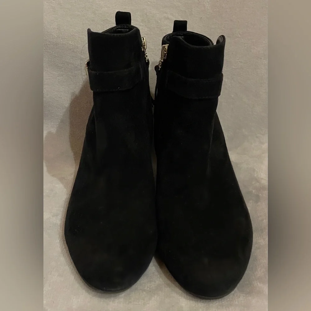 Sam Edelman Women’s Mandi Black Suede Ankle Boots Booties Side Zip Gold Hardware - Picture 16 of 16